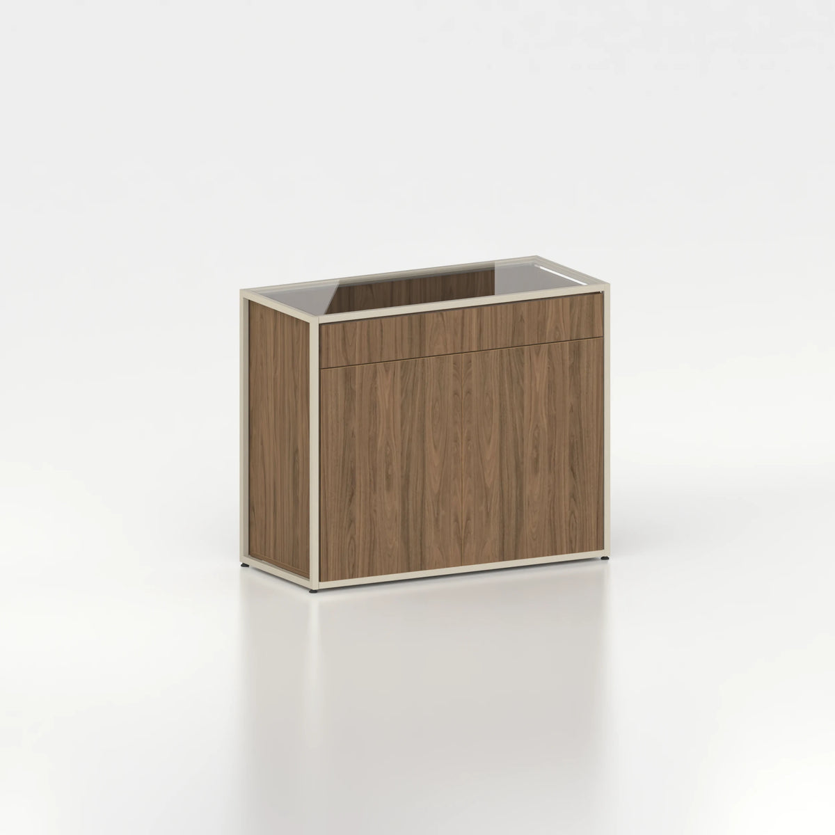 Meuble comptoir vitrine plateau verre chassis acier bois magasin — bois chêne foncé et coloris beige