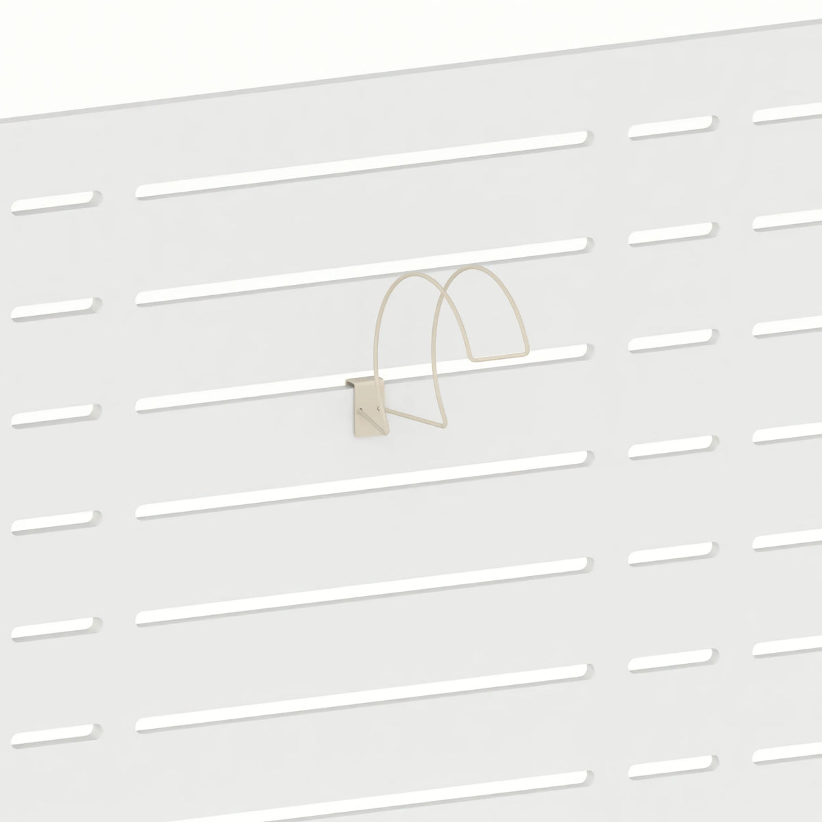 Support d'exposition pour casque de ski (panneau Slatwall) — coloris beige